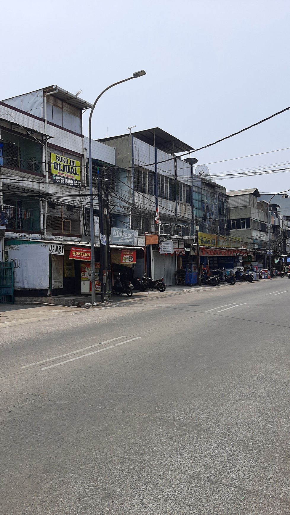 Ruko Strategis Jalan Raya Teluk Gong