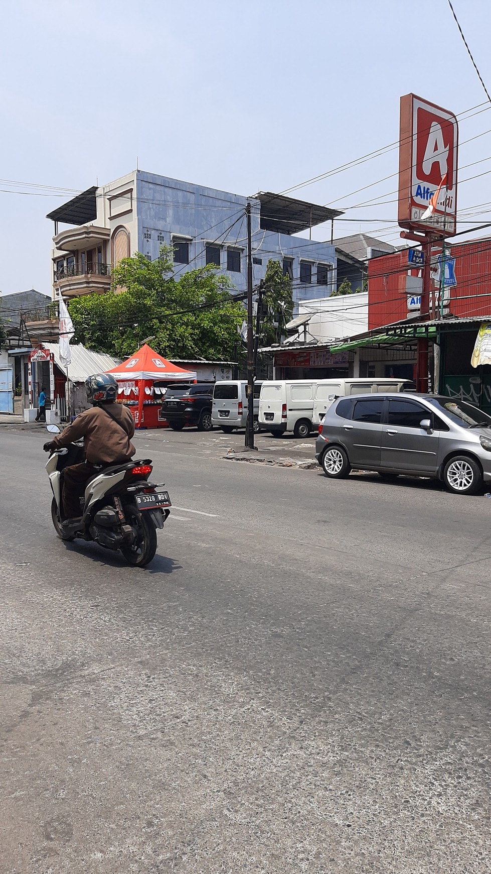 Ruko Strategis Jalan Raya Teluk Gong