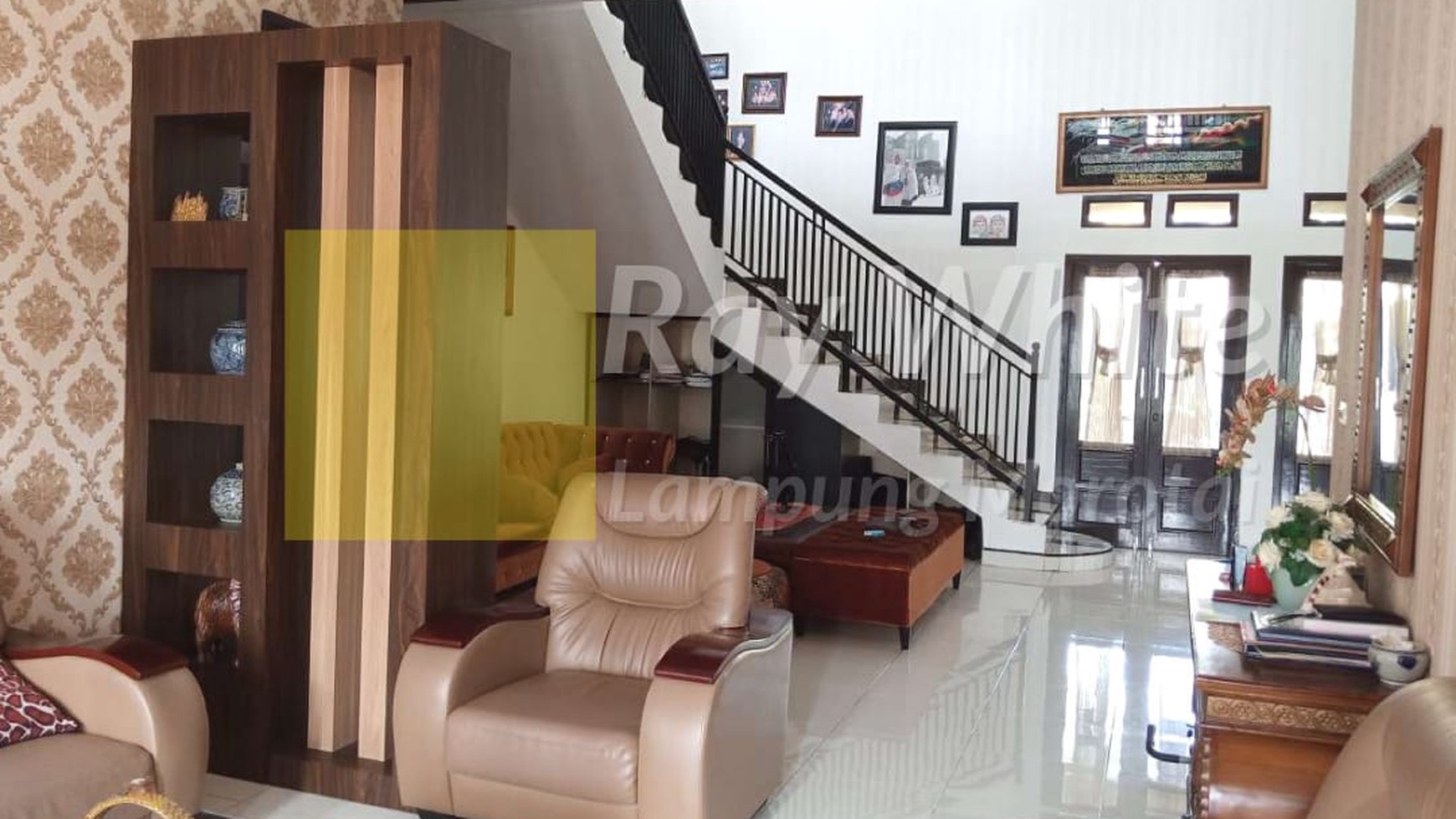 Rumah Full Furnish + Lapangan Basket di Tanjung Karang Timur