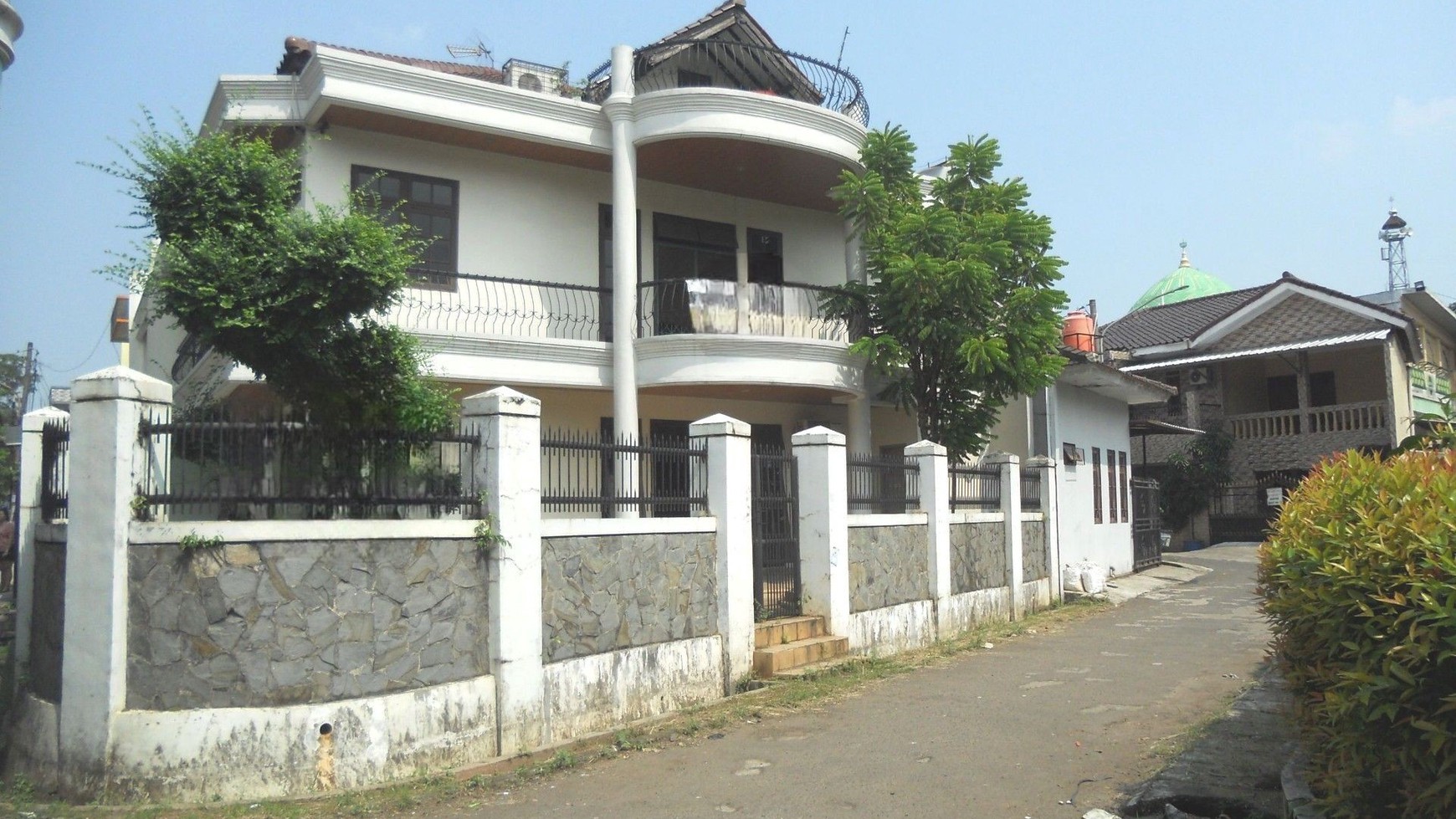 Dijual Cepat Rumah Hook Strategis, Bisa Untuk Usaha, SHM, Griya Asri Serpong Tangerang Banten