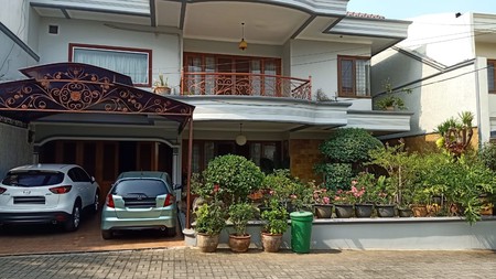 Rumah Bagus Diarea Cluster Eklusif Di Area JL Hidup Baru Jak-Sel