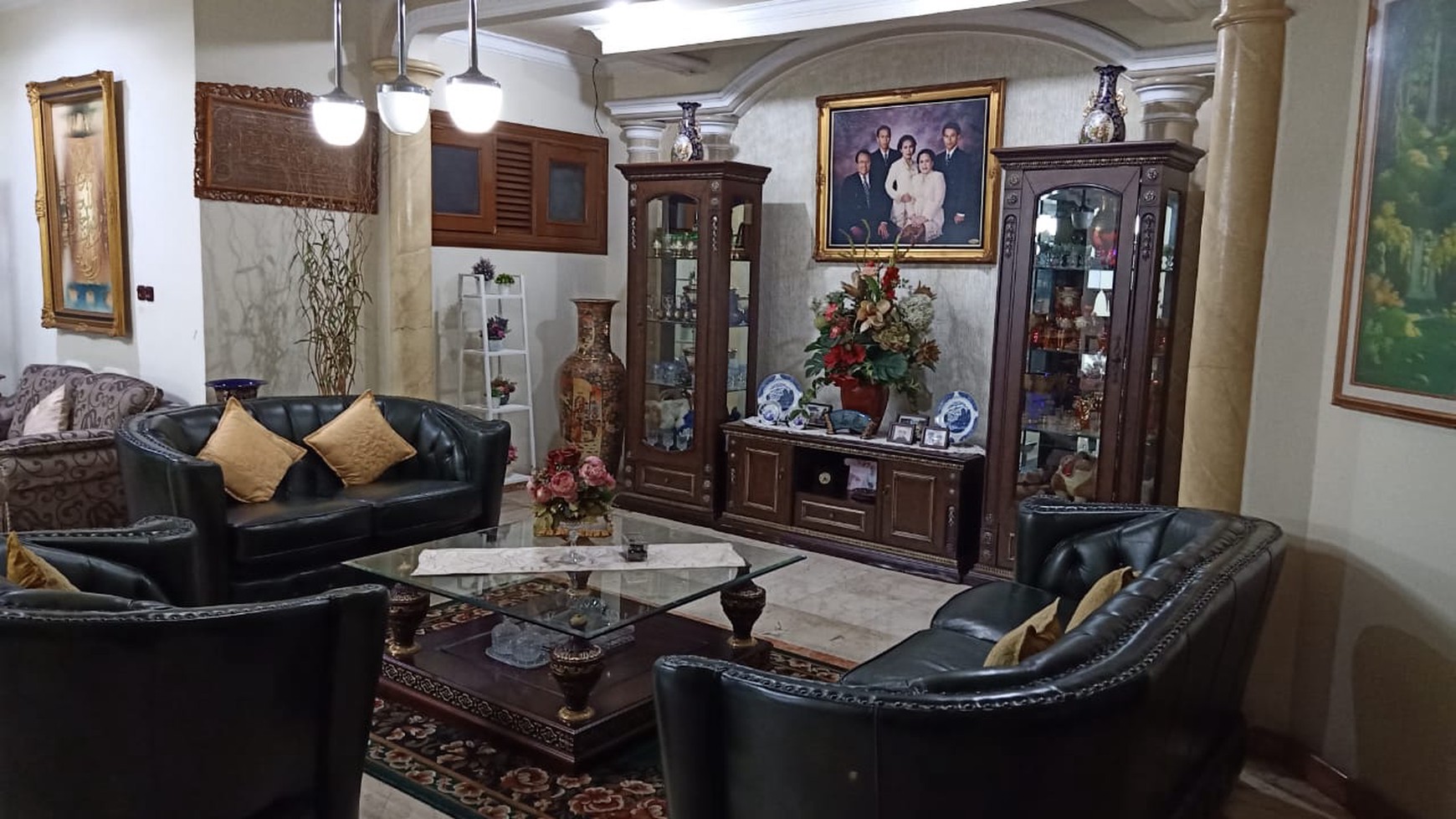 Rumah Bagus Diarea Cluster Eklusif Di Area JL Hidup Baru Jak-Sel