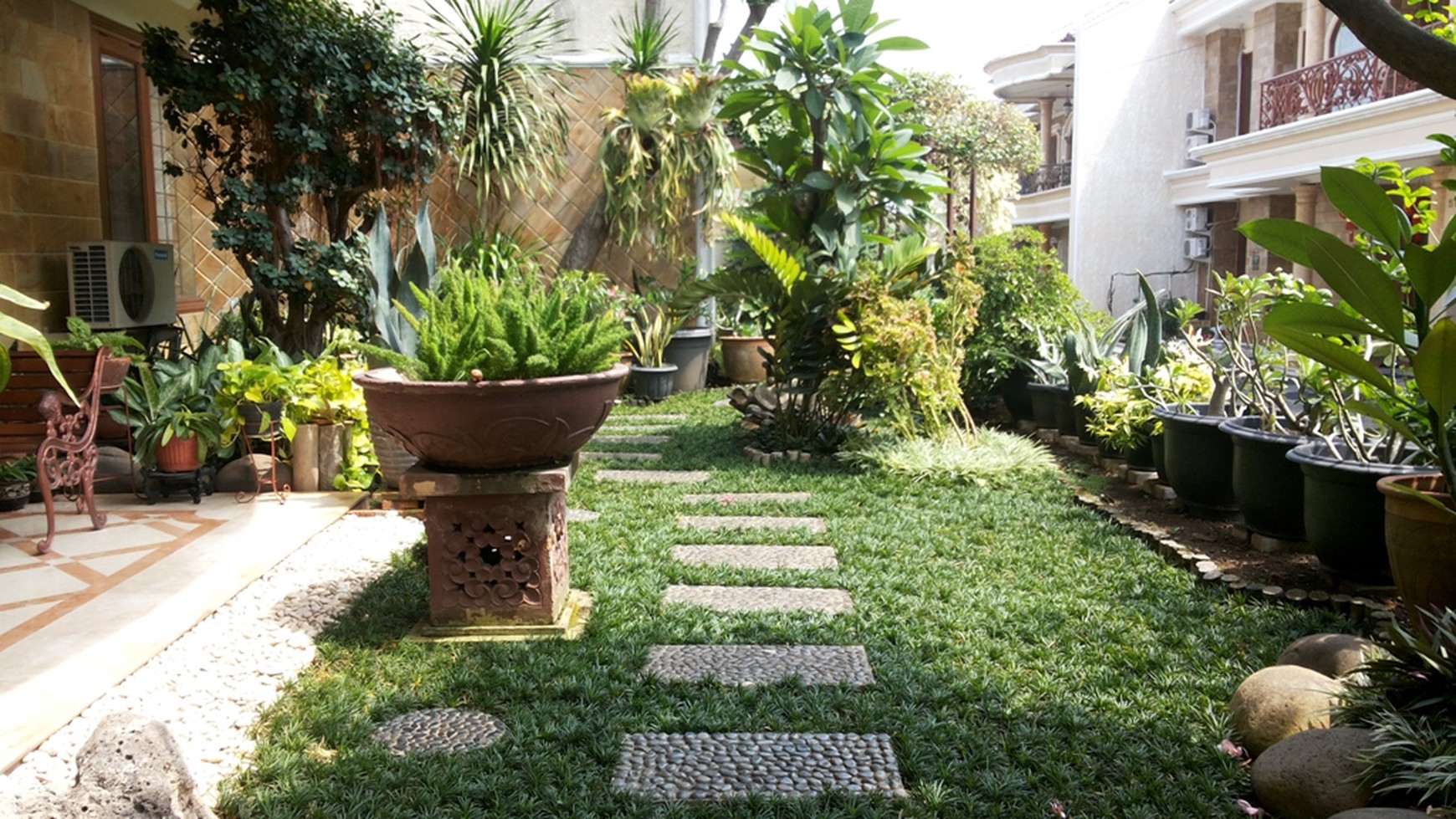 Rumah Bagus Diarea Cluster Eklusif Di Area JL Hidup Baru Jak-Sel