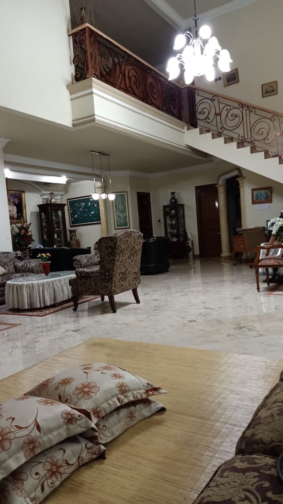 Rumah Bagus Diarea Cluster Eklusif Di Area JL Hidup Baru Jak-Sel