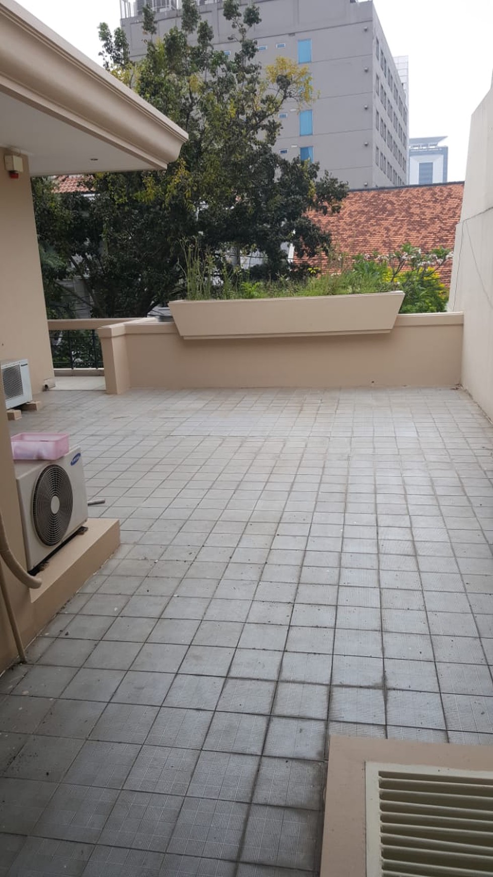 Menteng area The Price can be negotiable