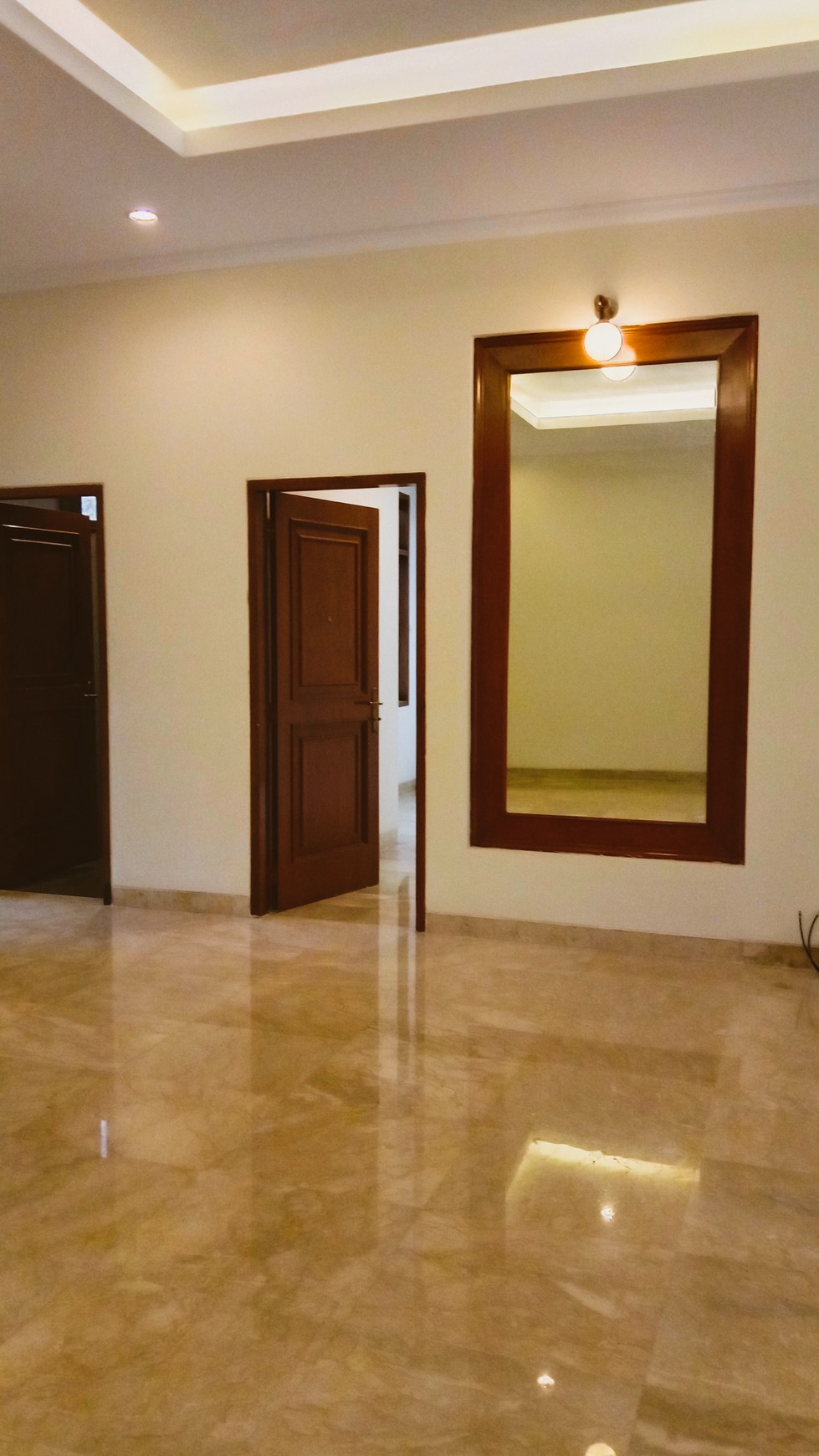 LUXURY AND ELEGANT HOME WITH A QUIET ENVIRONMENT @KEMANG, SOUTH JAKARTA