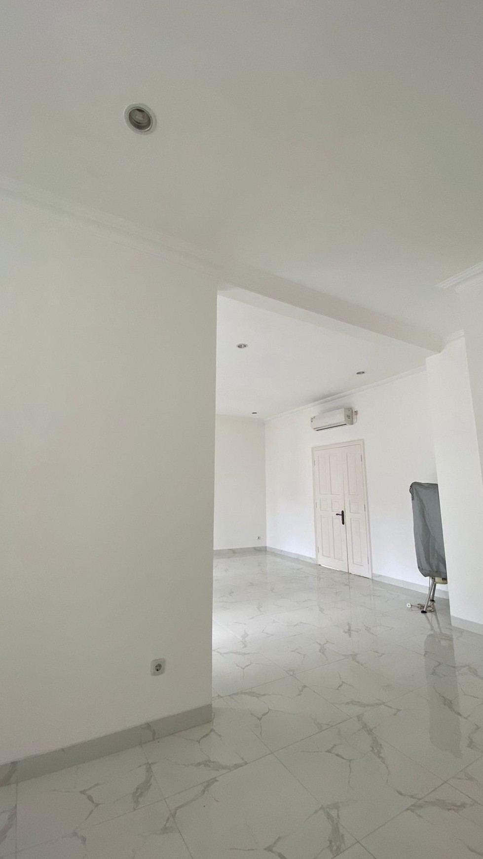 Dijual Rumah Bagus Cocok buat Wisma di Menteng