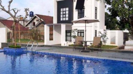 Fully Furnished and Beautiful House di Area yang Tenang dan Nyaman