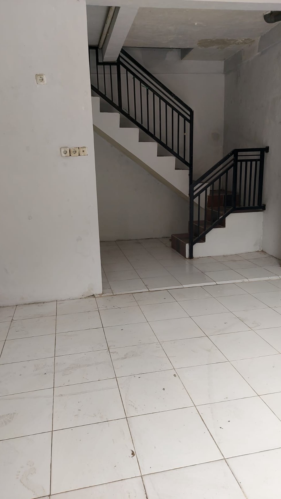 1284. Dijual Ruko Nol  jalan raya Jl. Penjaringan Timur, Rungkut Surabaya Timur 