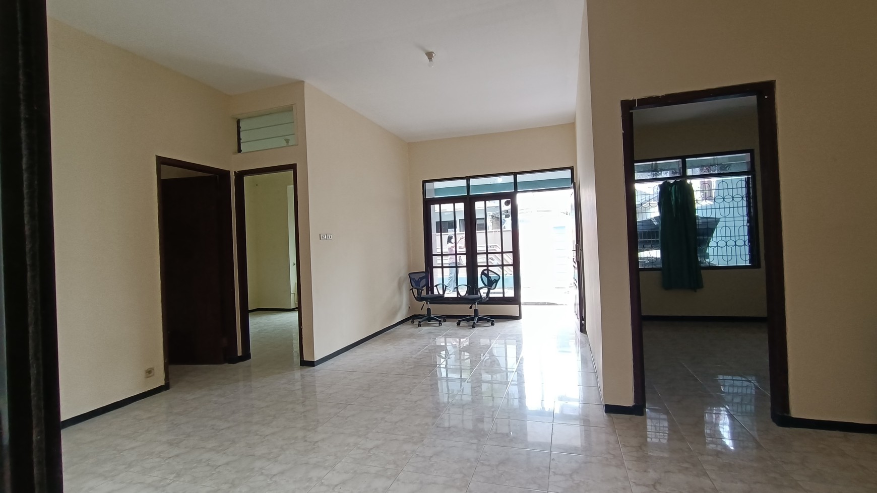 1248. Dijual Rumah Baruk Utara Surabaya Timur