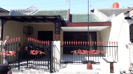 1242. Dijual Rumah Mangga Pondok Tjandra Indah Sidoarjo