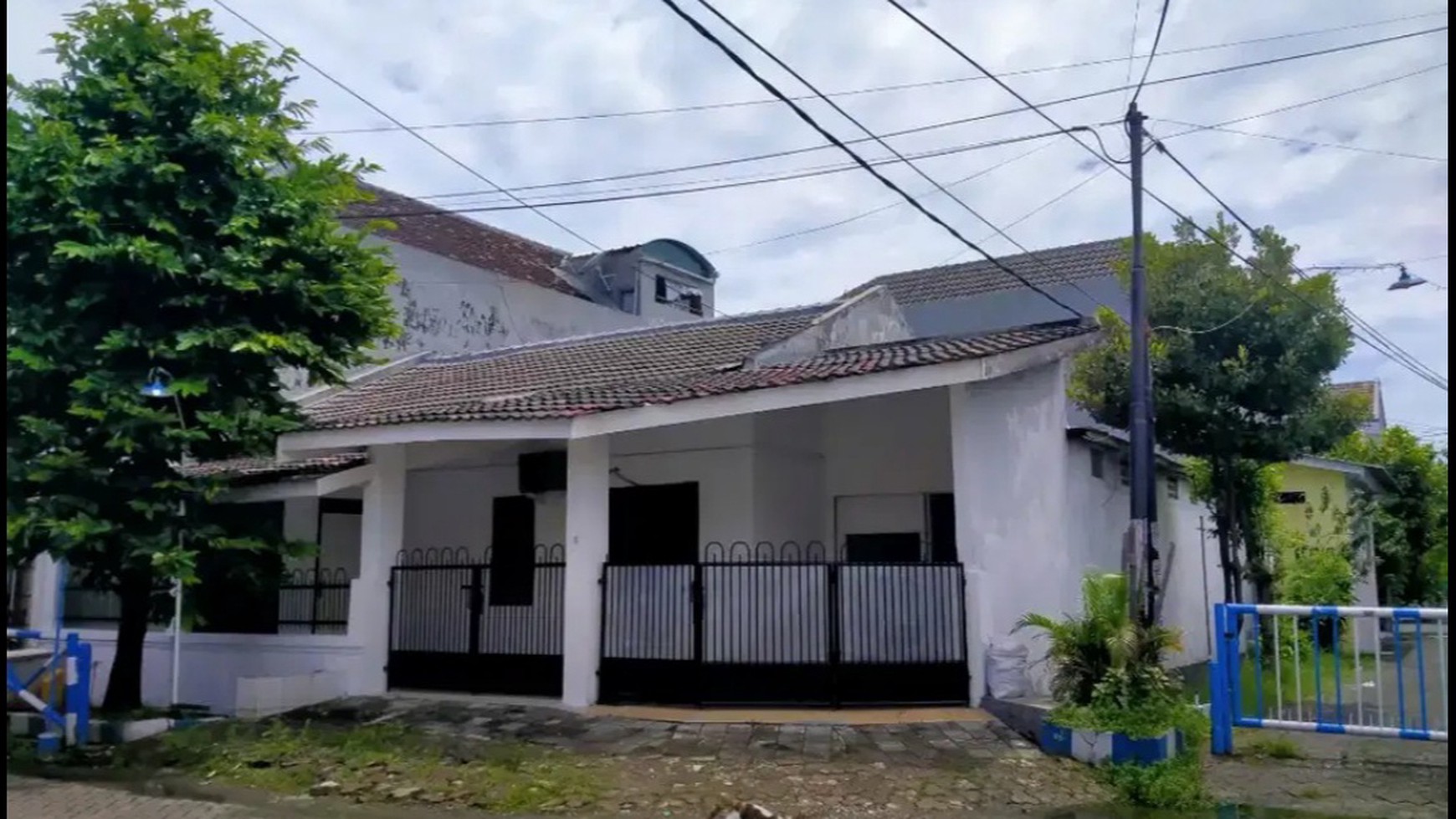 1239. Dijual Rumah Kemuning, Wisma Tropodo Waru Sidoarjo