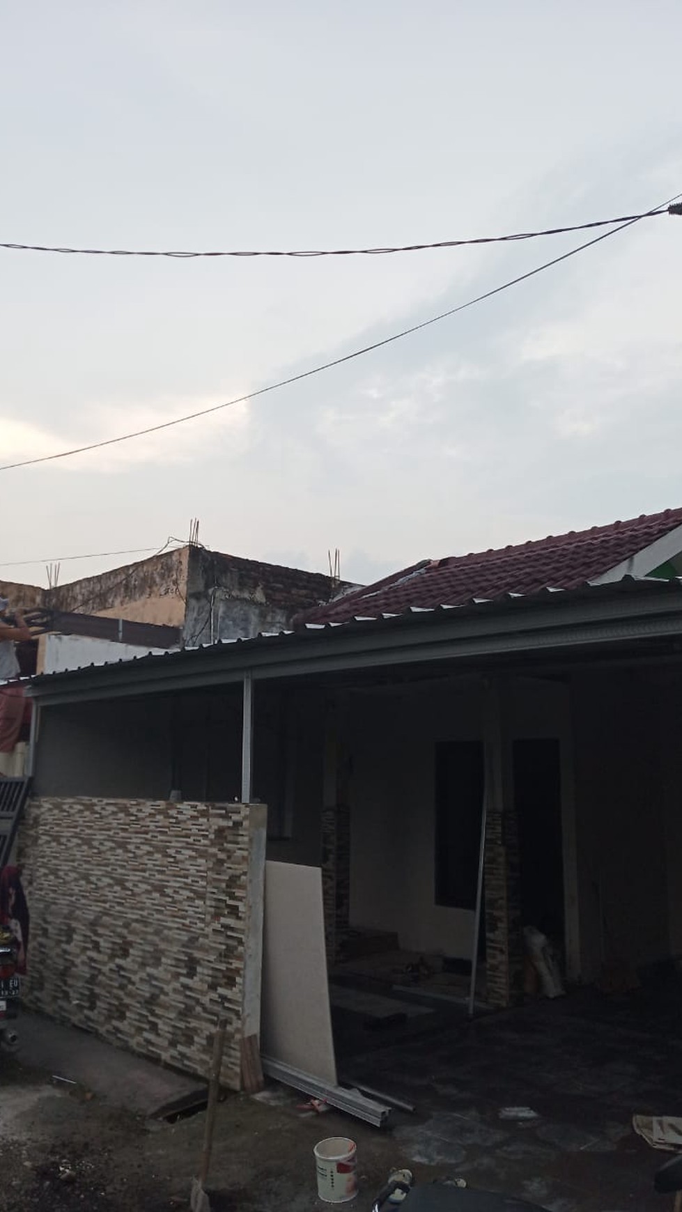 1234. Dijual Rumah di Perum Graha Pratama, Lakarsantri