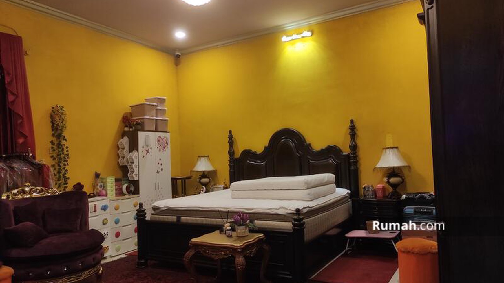 Rumah Mewah Fully Furnished merk terkenal 