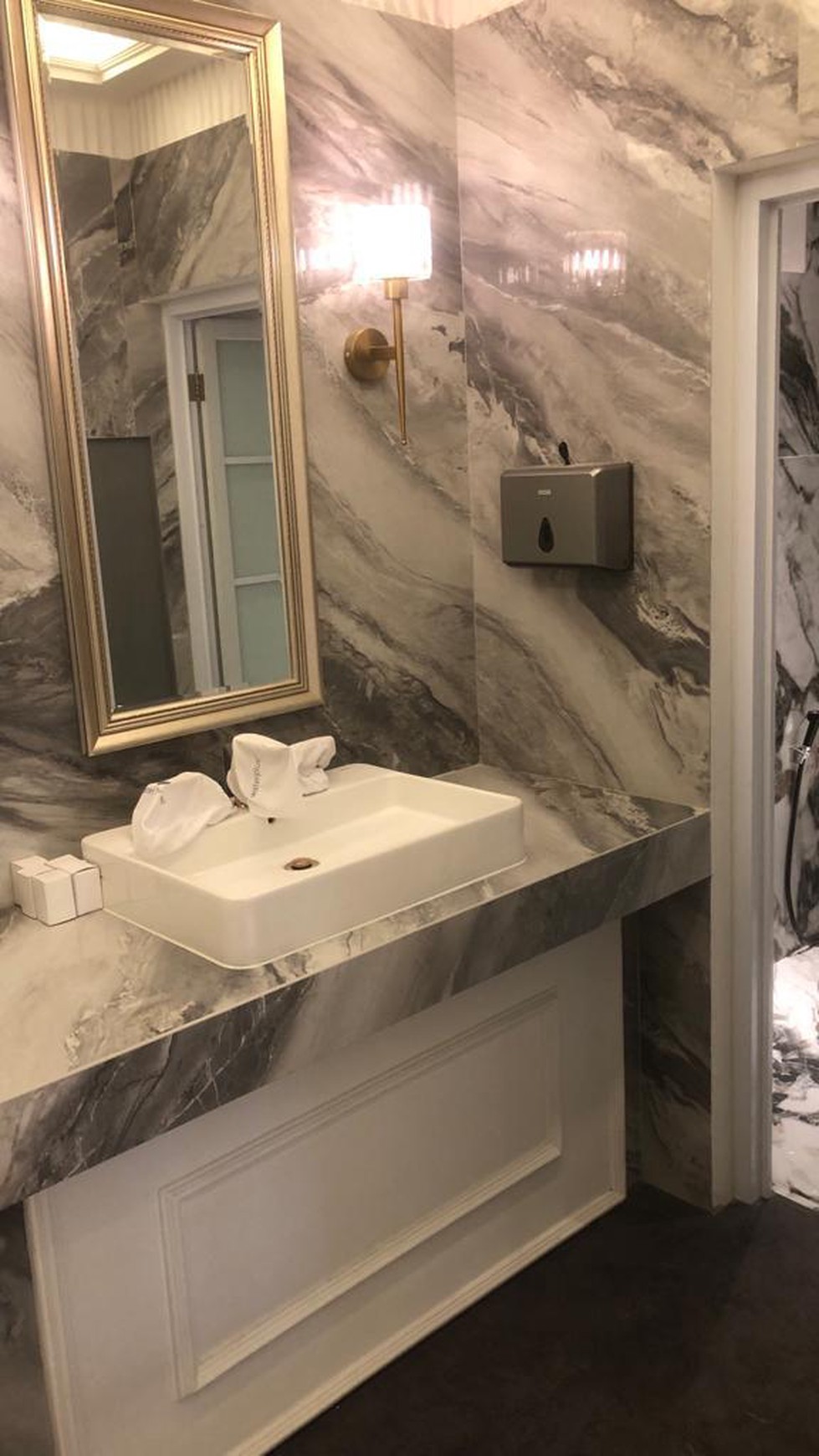 Ruko 3,5Lantai Diarea Strategis Bintaro Utama Sektor 9, Akses Toll