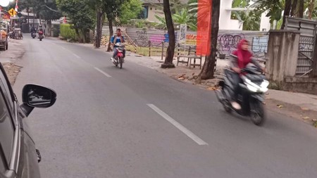 Tanah dan bangunan di Jalan Malaka , Cipayung - Jakarta Timur