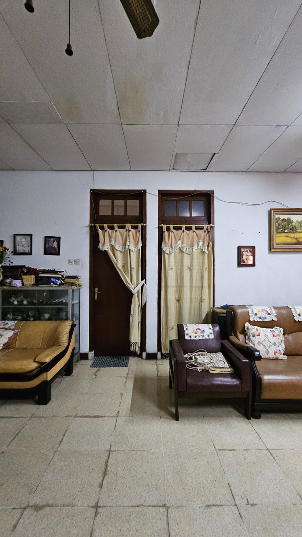 Dijual Rumah Bangunan Lama di Jl Panglima Polim IV