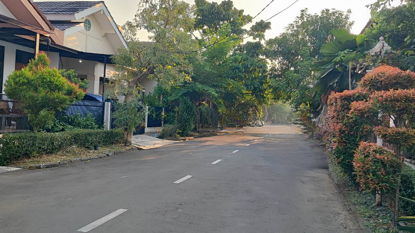 Rumah Bagus Siap Huni, Lokasi Strategis di Bintaro Jaya Sektor 9, Tangerang Selatan 