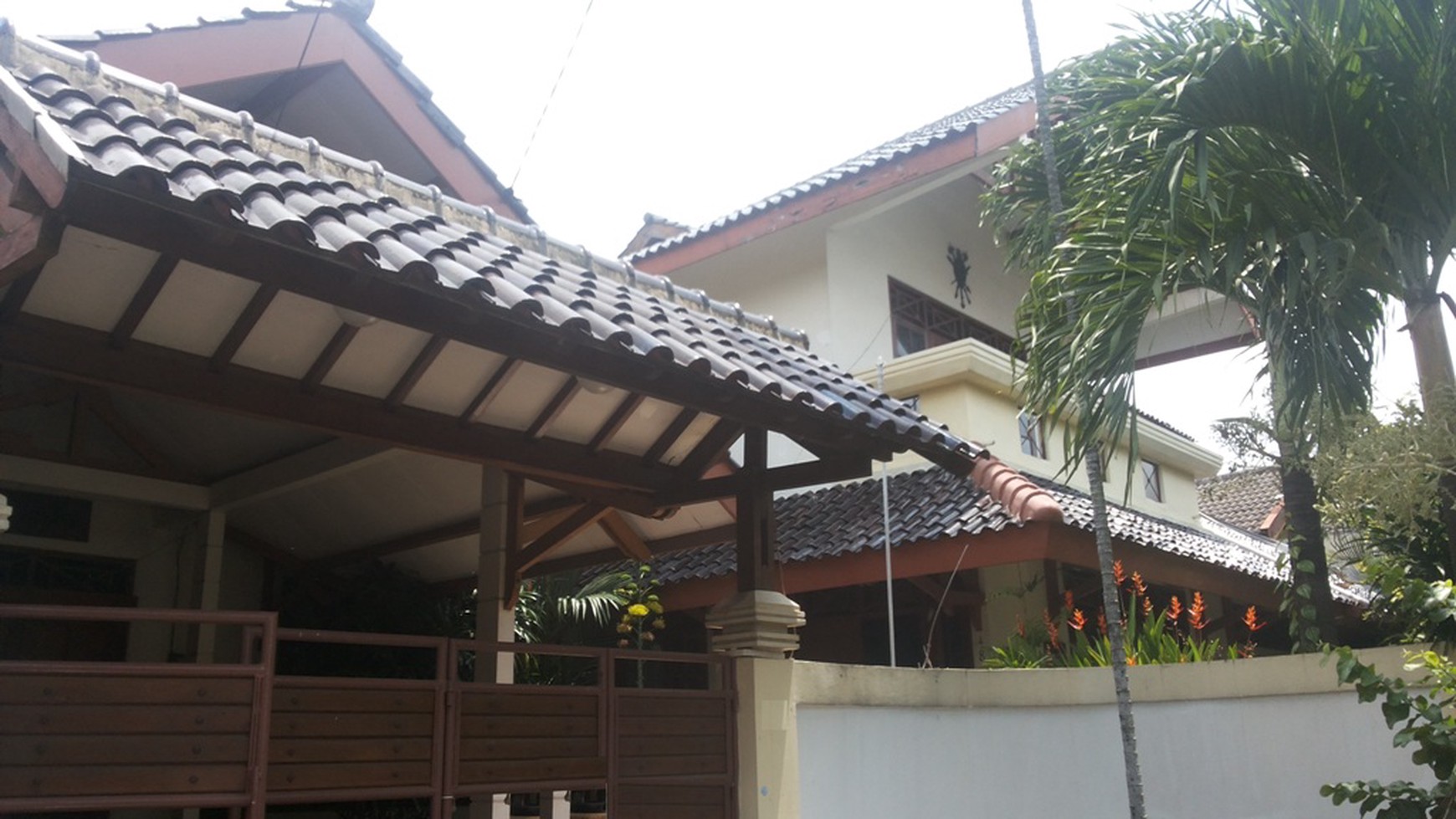 Rumah Sektor 2 Bintaro, dekat dg pasar tradisional and pusat kuliner...