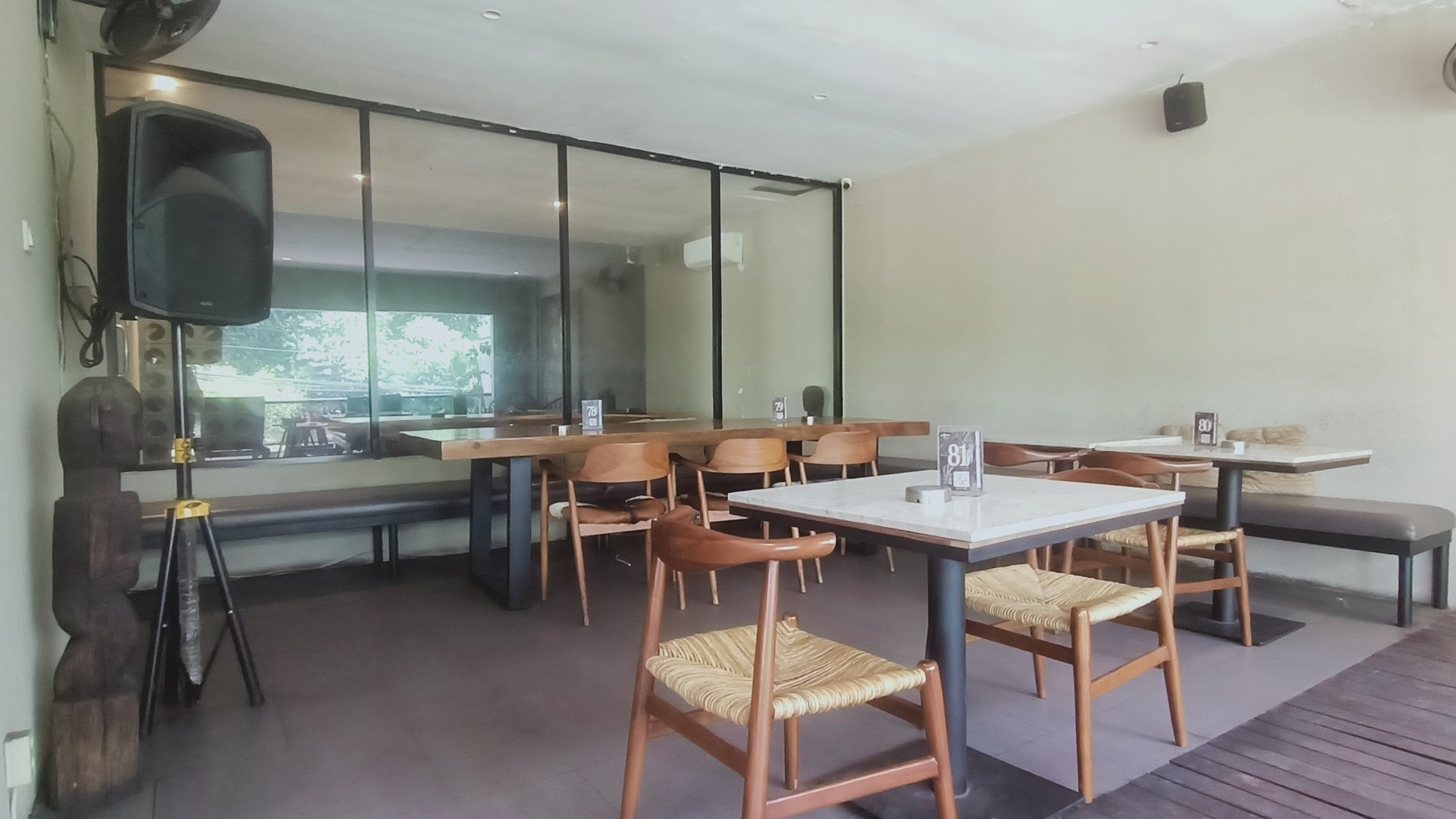 Rumah sewa lokasi Premium di Pinggir Jalan Raya  Daerah Komersial Bintaro Jaya