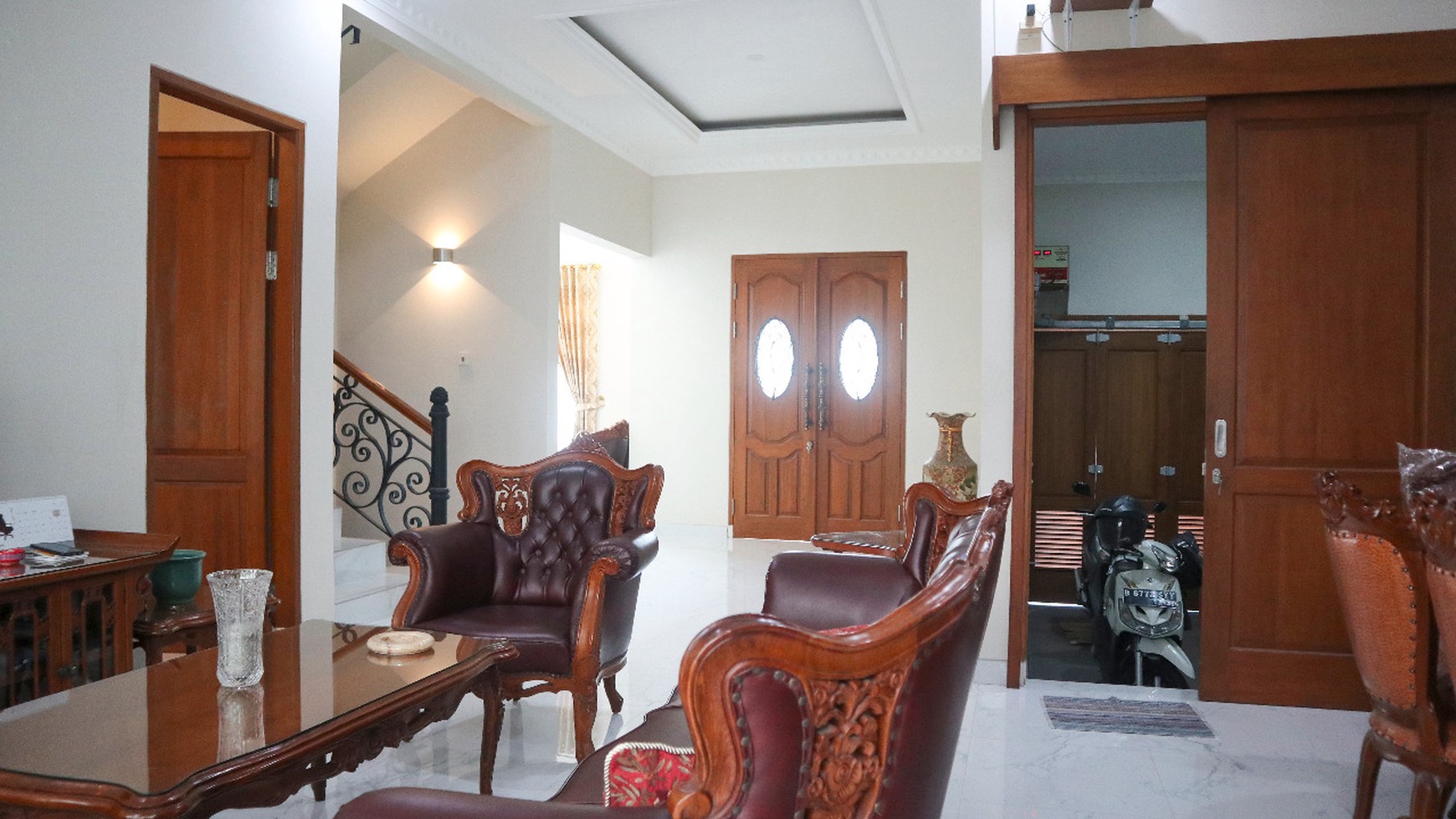 Rumah brand new di kawasan strategis Cipete Jl Abdul Madjid Raya 225m2, cocok untuk clinic kecantikan, Law firm