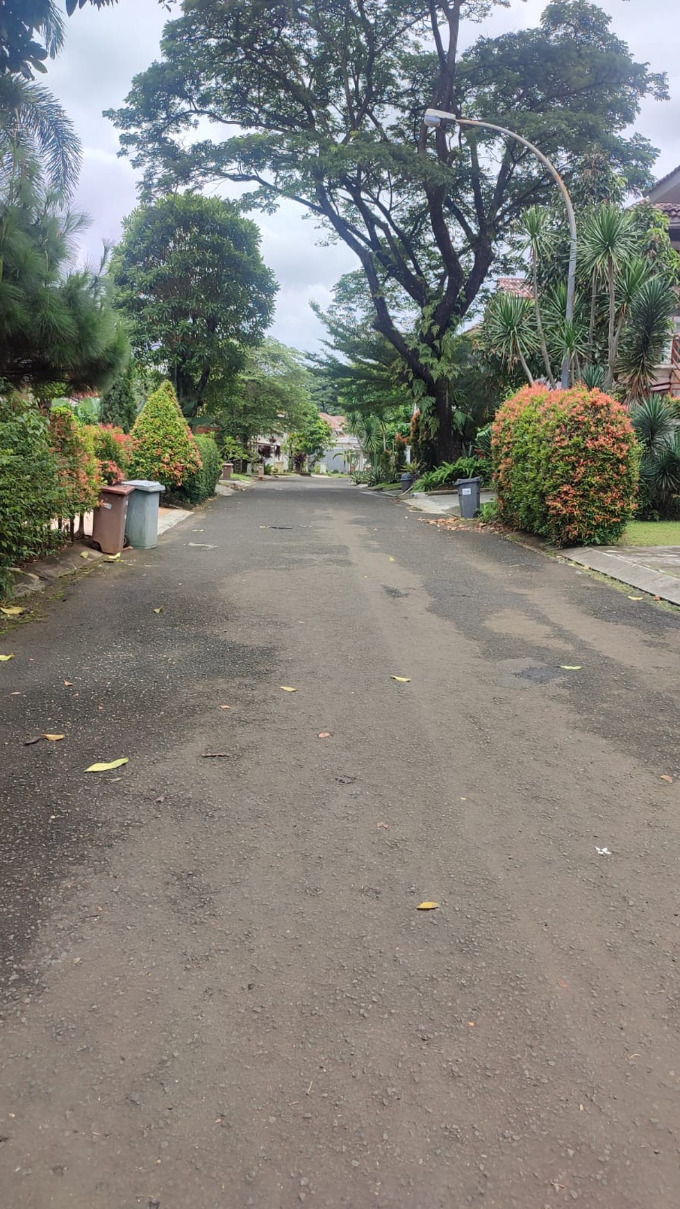 Rumah 2 Lantai yg tenang dan Asri di Cluster Mediterania Sentul Bogor