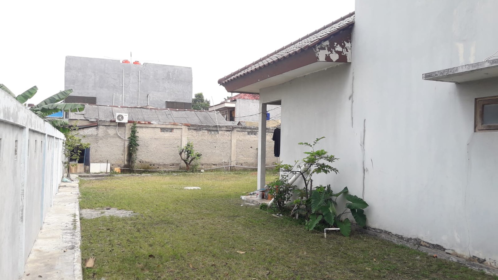 Rumah Bagus Halaman Luas Hot Sale Di Veteran Bintaro Jakarta Selatan