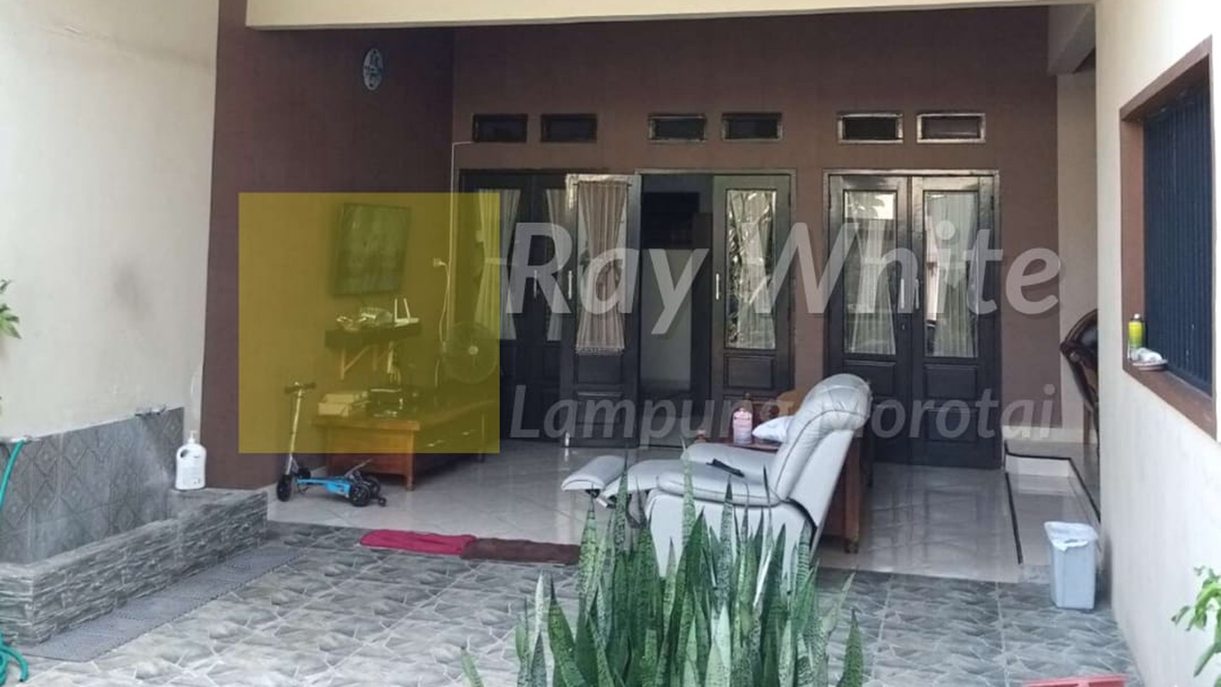 Rumah dua Lantai siap Huni rz