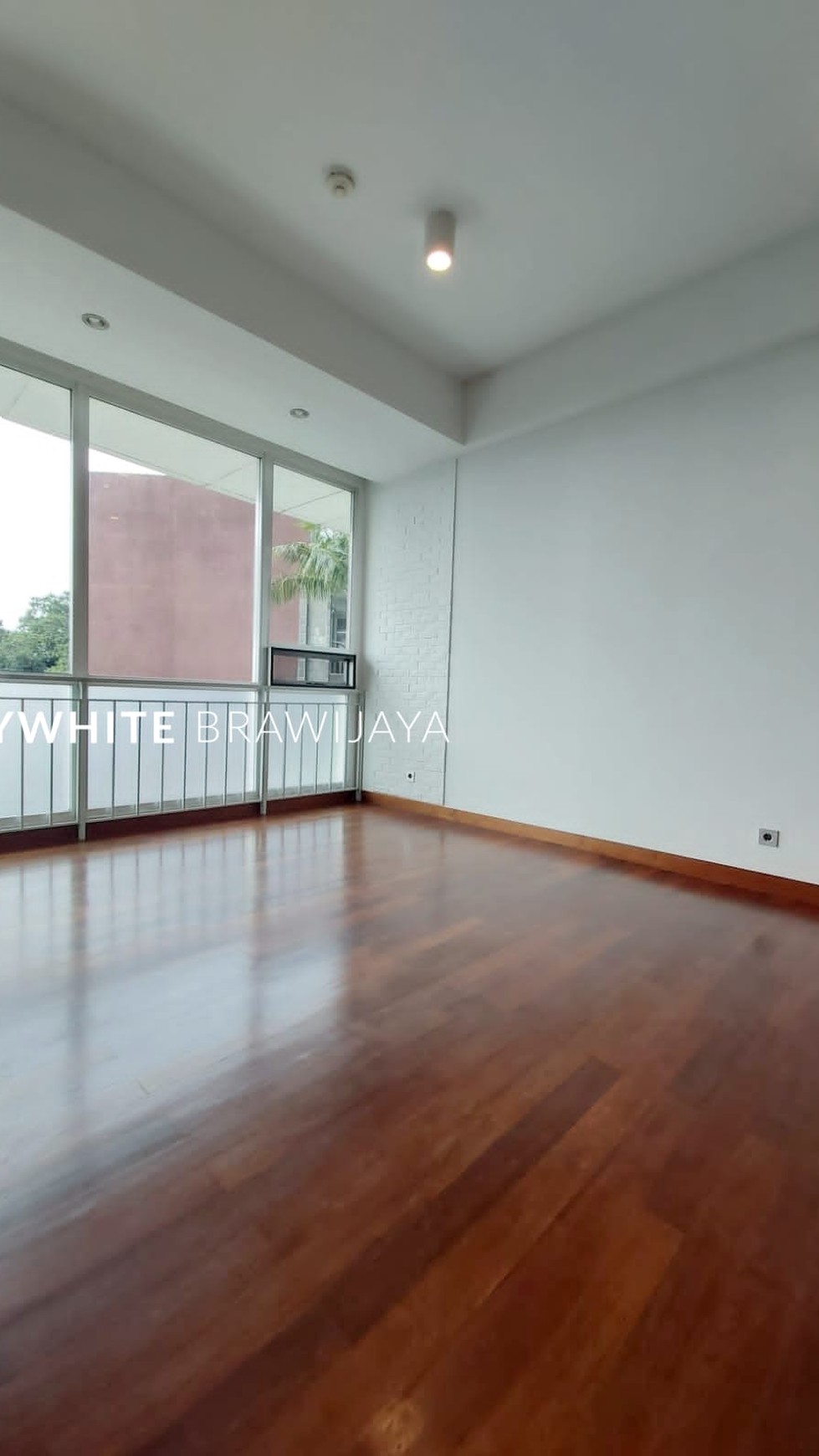 Apartment Kemang Village Tower Tiffany Semi Furnished