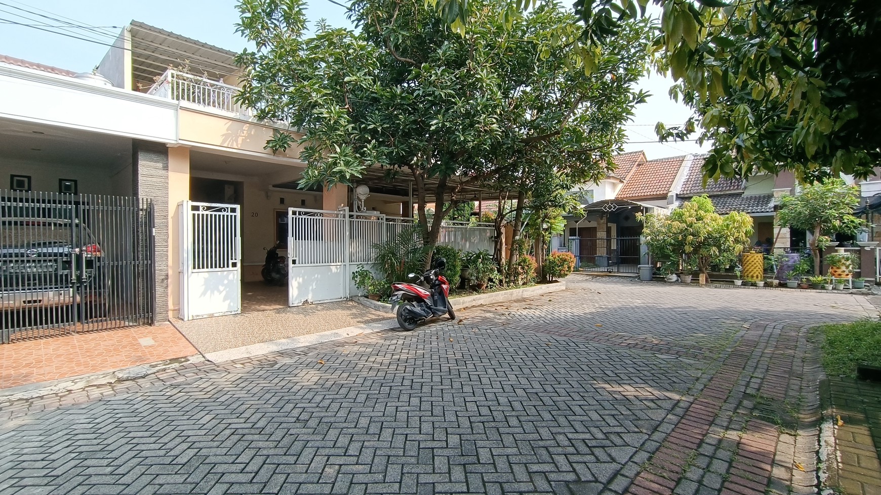 1226. Dijual Rumah Delta Kencana, Delta Sari Baru Waru