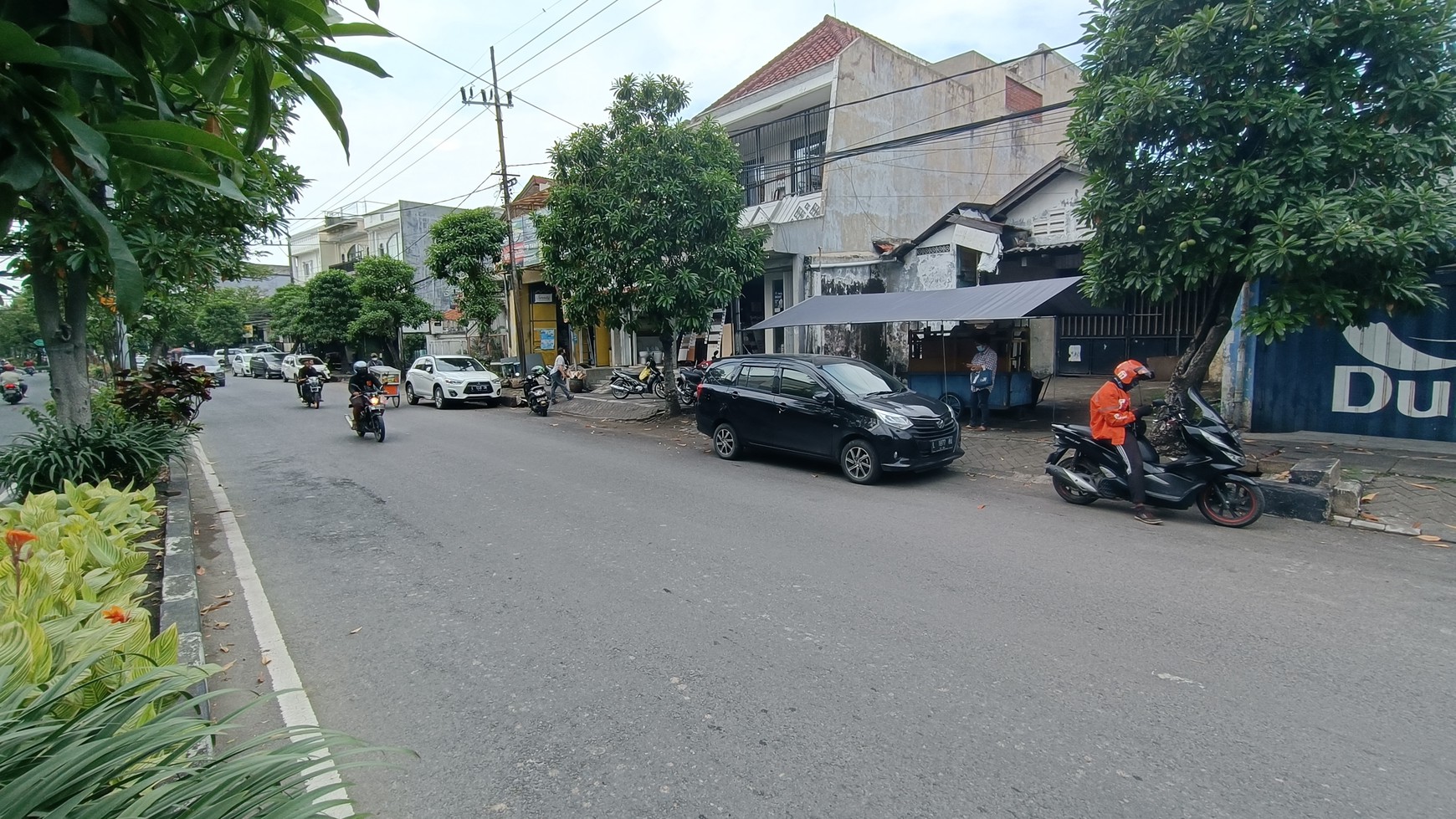 1218. Disewa Toko di Raya Dukuh Kupang