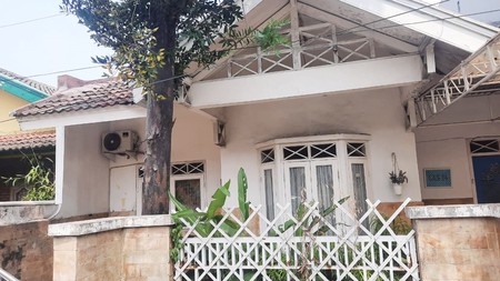 Rumah Bagus Di Kuricang Bintaro Jaya Sektor 3 Kota Tangerang Selatan