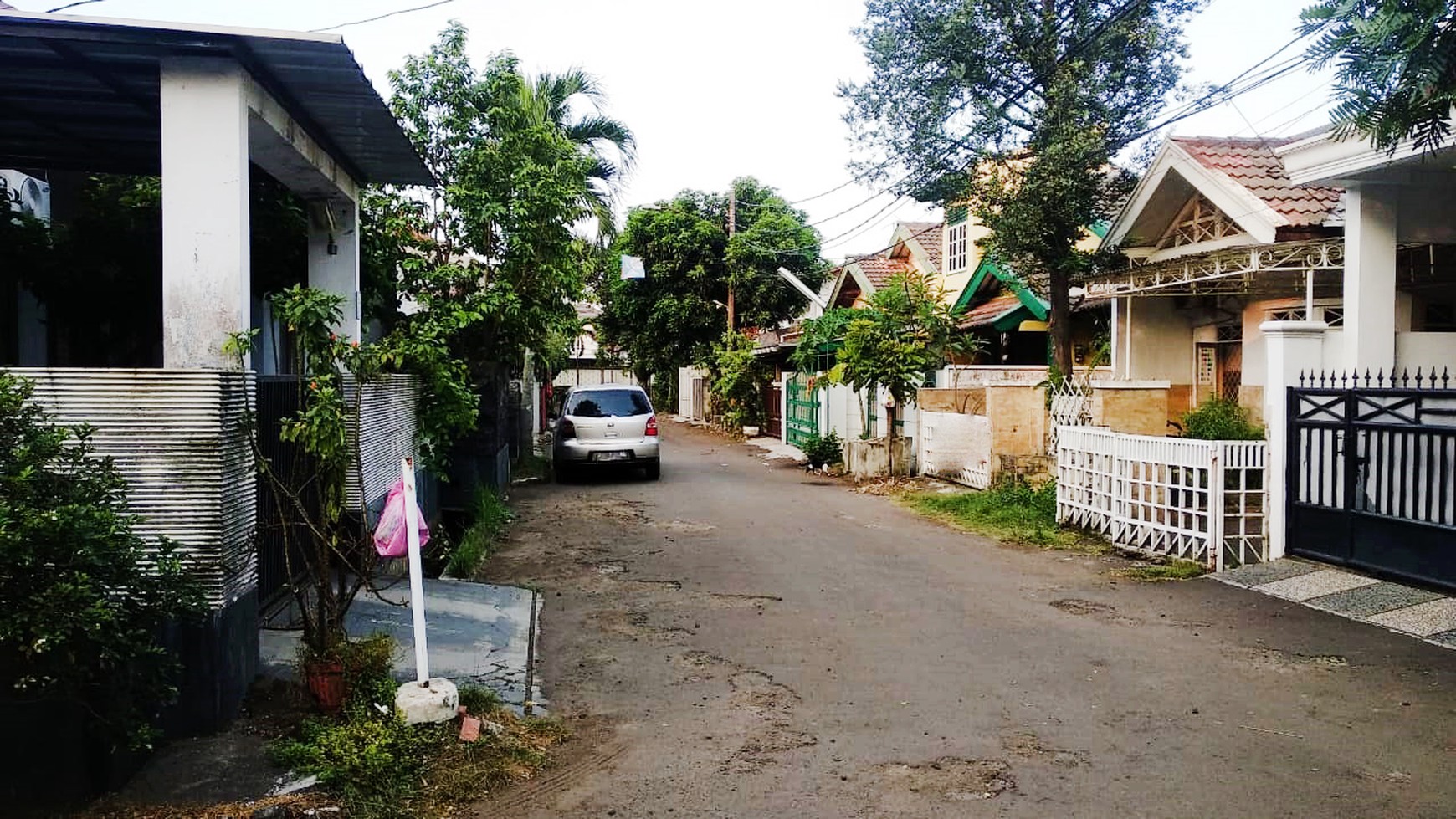 Rumah Bagus Di Kuricang Bintaro Jaya Sektor 3 Kota Tangerang Selatan