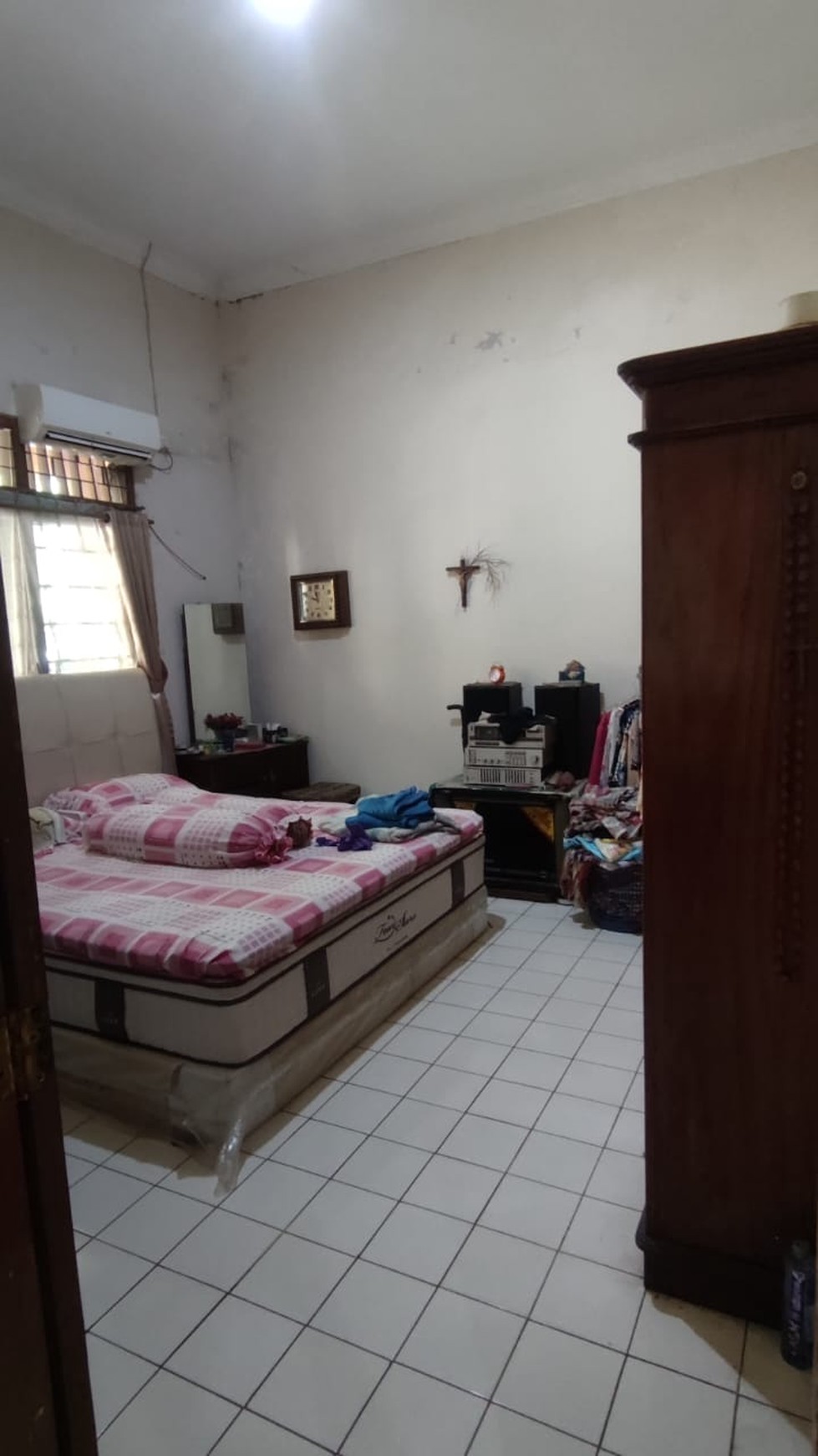 Rumah Bagus Di Jl YRS Veteran Jakarta Selatan