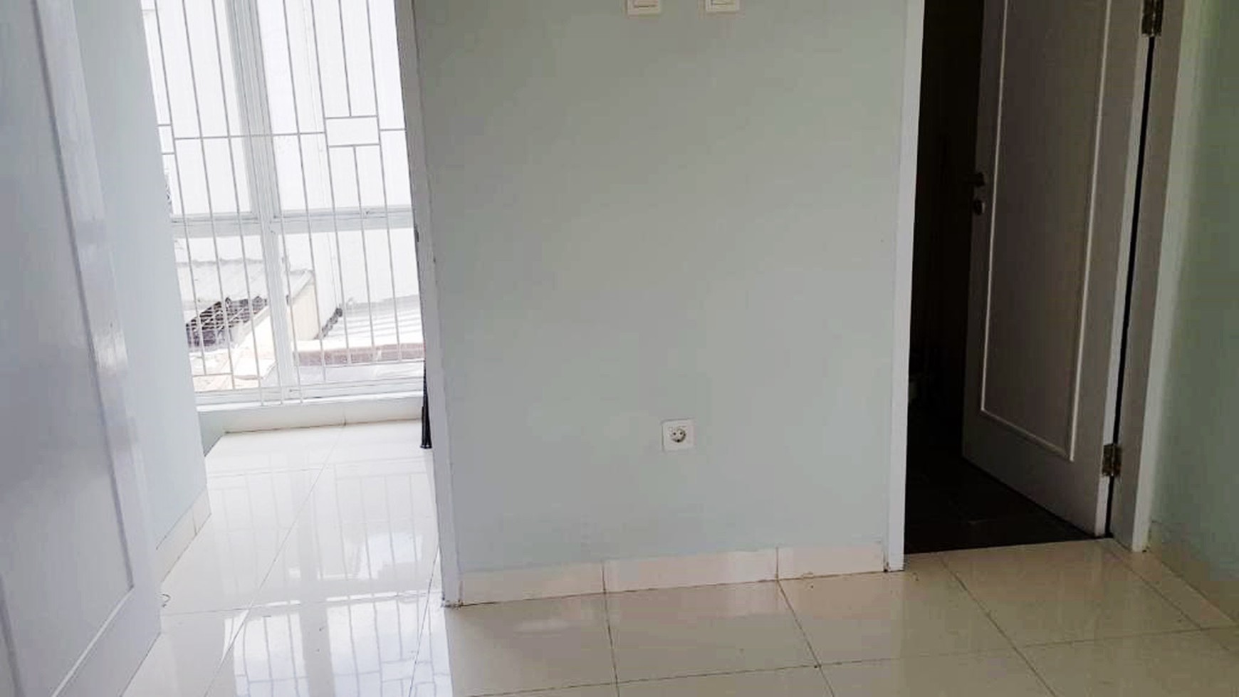 Rumah Bagus Di Ayna Residence Graha Raya Bintaro Tangerang Selatan