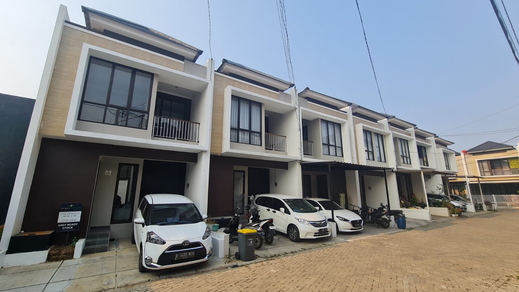 Dijual SEGERA Rumah Baru dan Bagus Siap Huni di Perum Alana Garden, Serpong,Tangerang Selatan