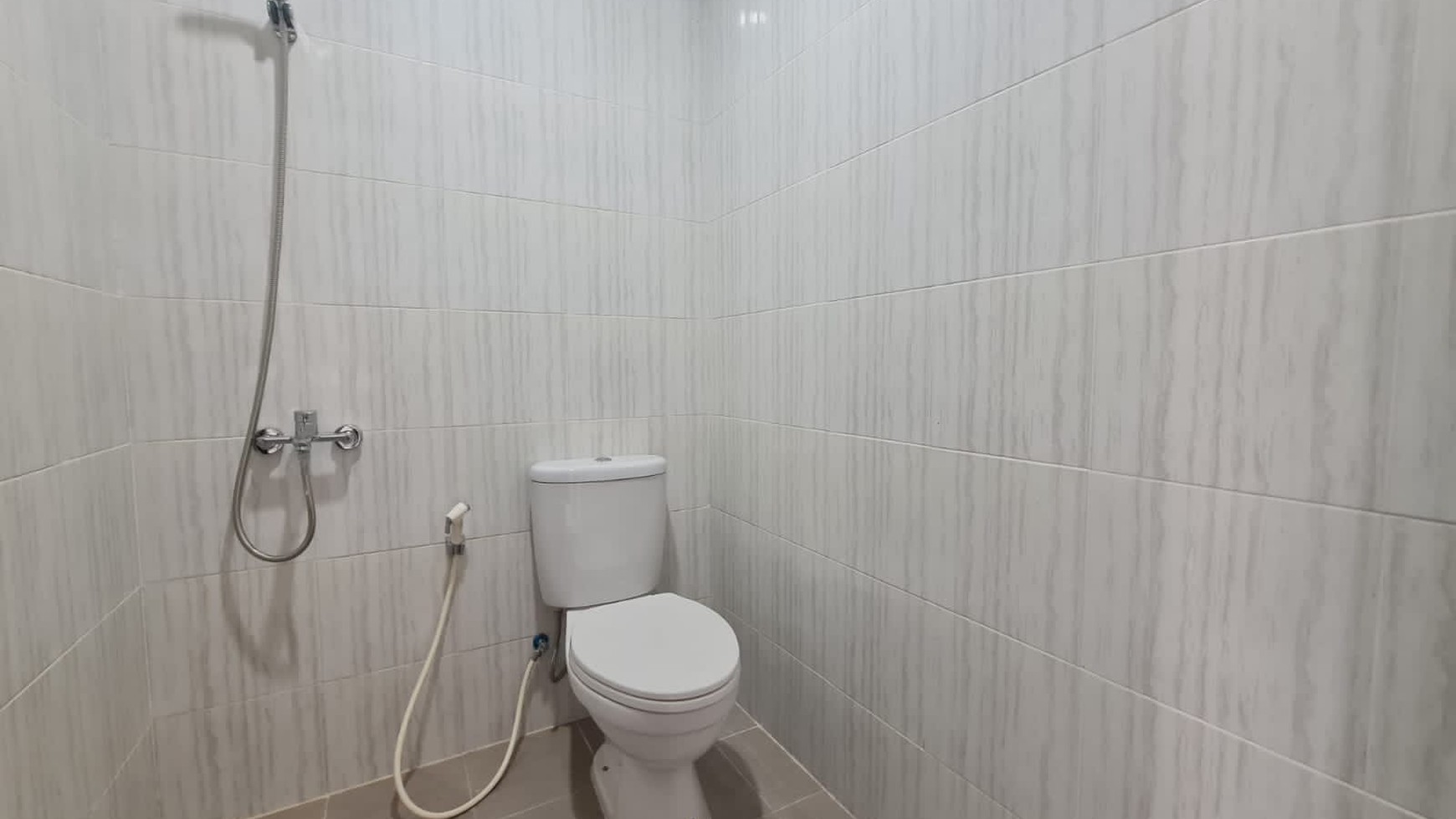 Dijual SEGERA Rumah Baru dan Bagus Siap Huni di Perum Alana Garden, Serpong,Tangerang Selatan