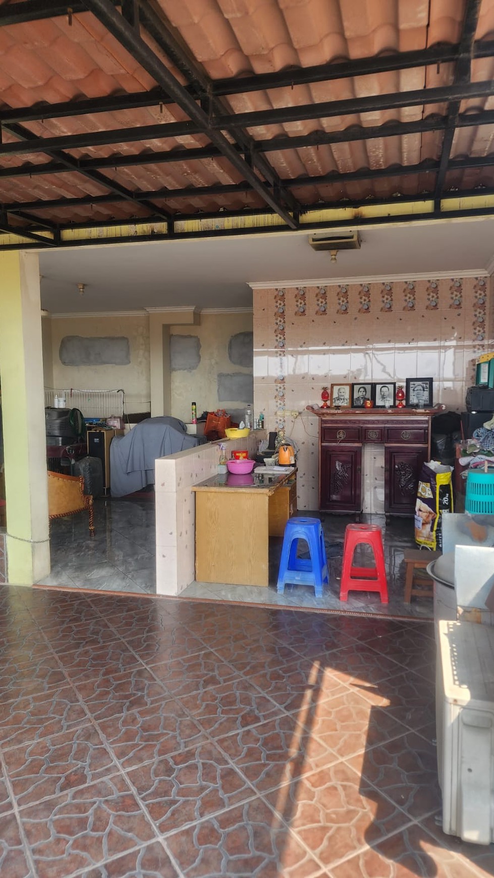 Rumah Berlantai 3 didaerah Kb. Nanas, Cikokol, Tangerang dengan harga jual murah