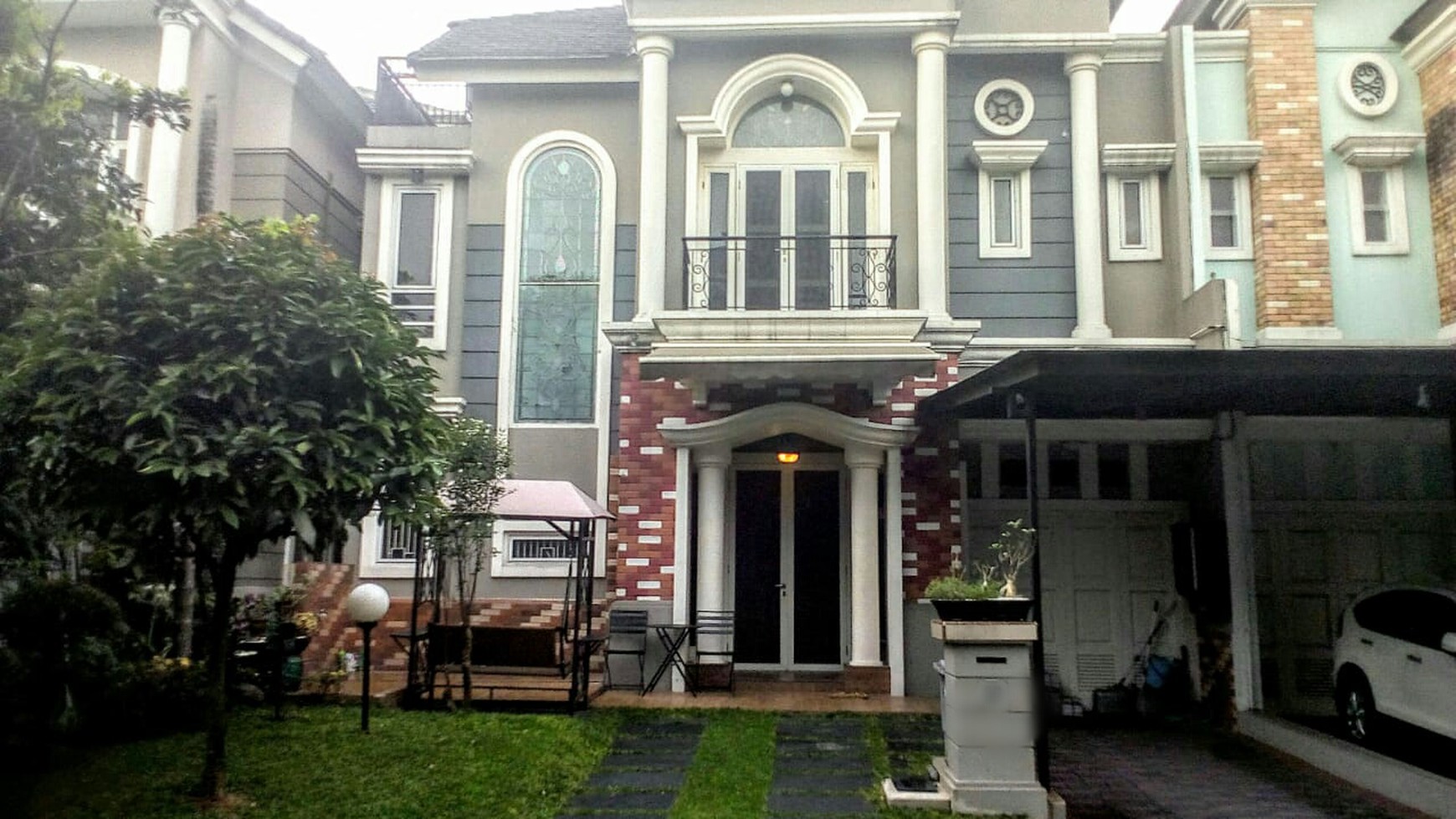 RUMAH CANTIK DI ALEXANDRITE GADING SERPONG