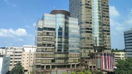 Lippo Thamrin Office, 362 m2,  5 minutes  walking distance  to MRT,  Plaza Indonesia and  Sarinah 