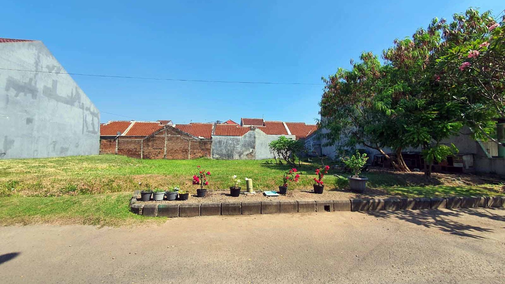 Tanah di Purimas Tanah Lot, uk. 10 x 20 m2, ada 3 Kavling Jejer