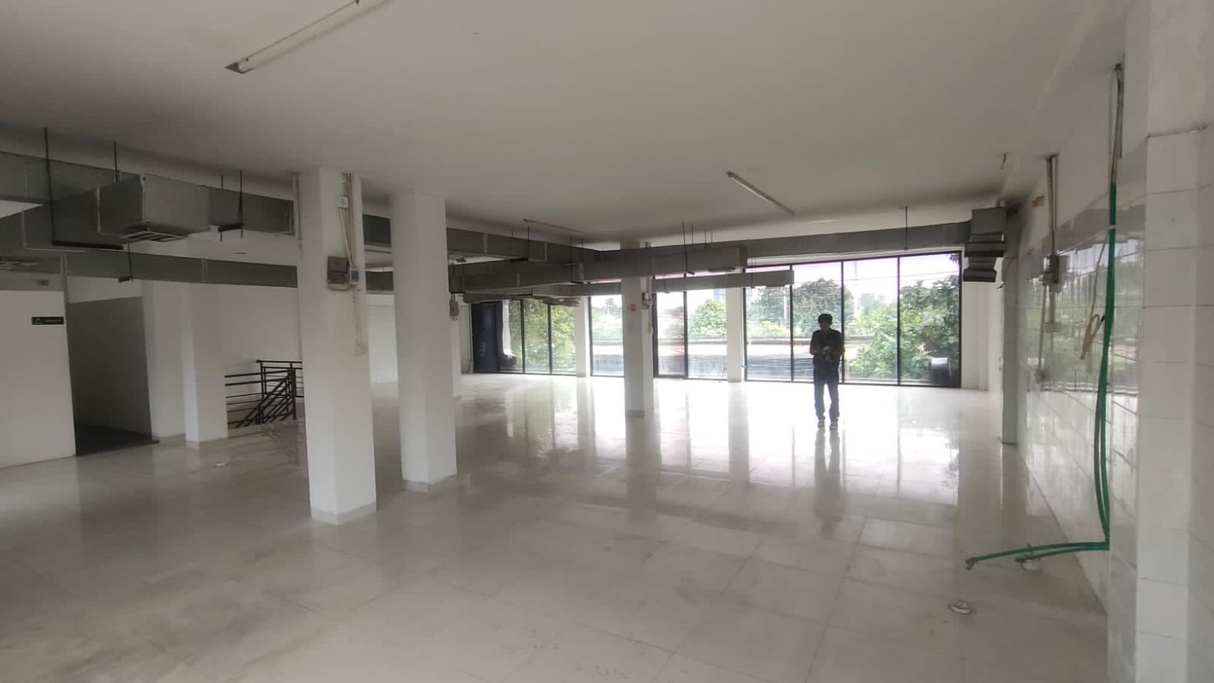 Gedung Siap Pakai Di Veteran Raya Bintaro Jakarta Selatan