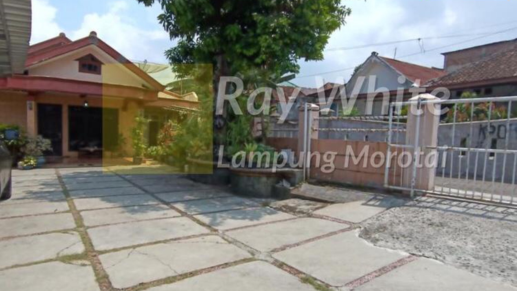 Rumah di Jalan Woltermonginsidi Teluk Betung Bandarlampung