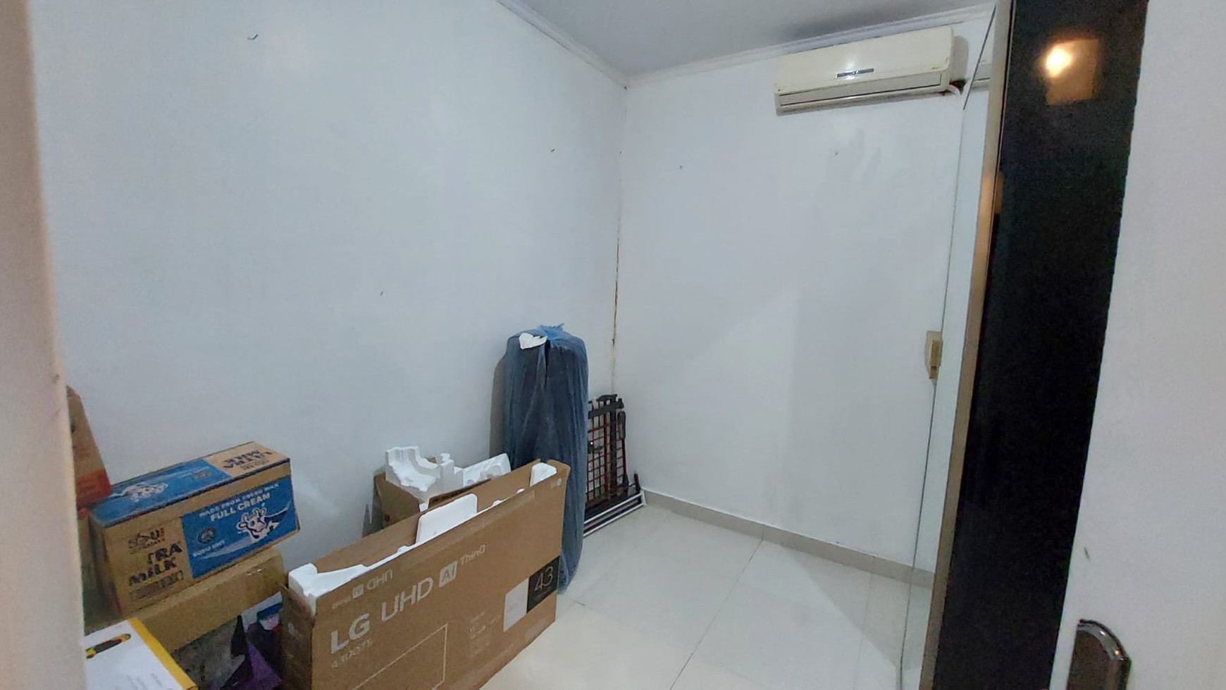 Rumah Siap Huni harga 1 M an di Cluster Eldora Graha Raya Bintaro