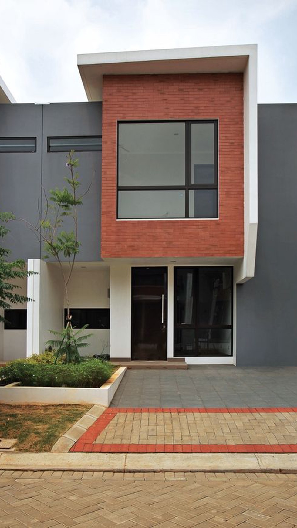 Rumah di Kebayoran Bintaro, Harga 2 M an fully furnished di Sektor 7