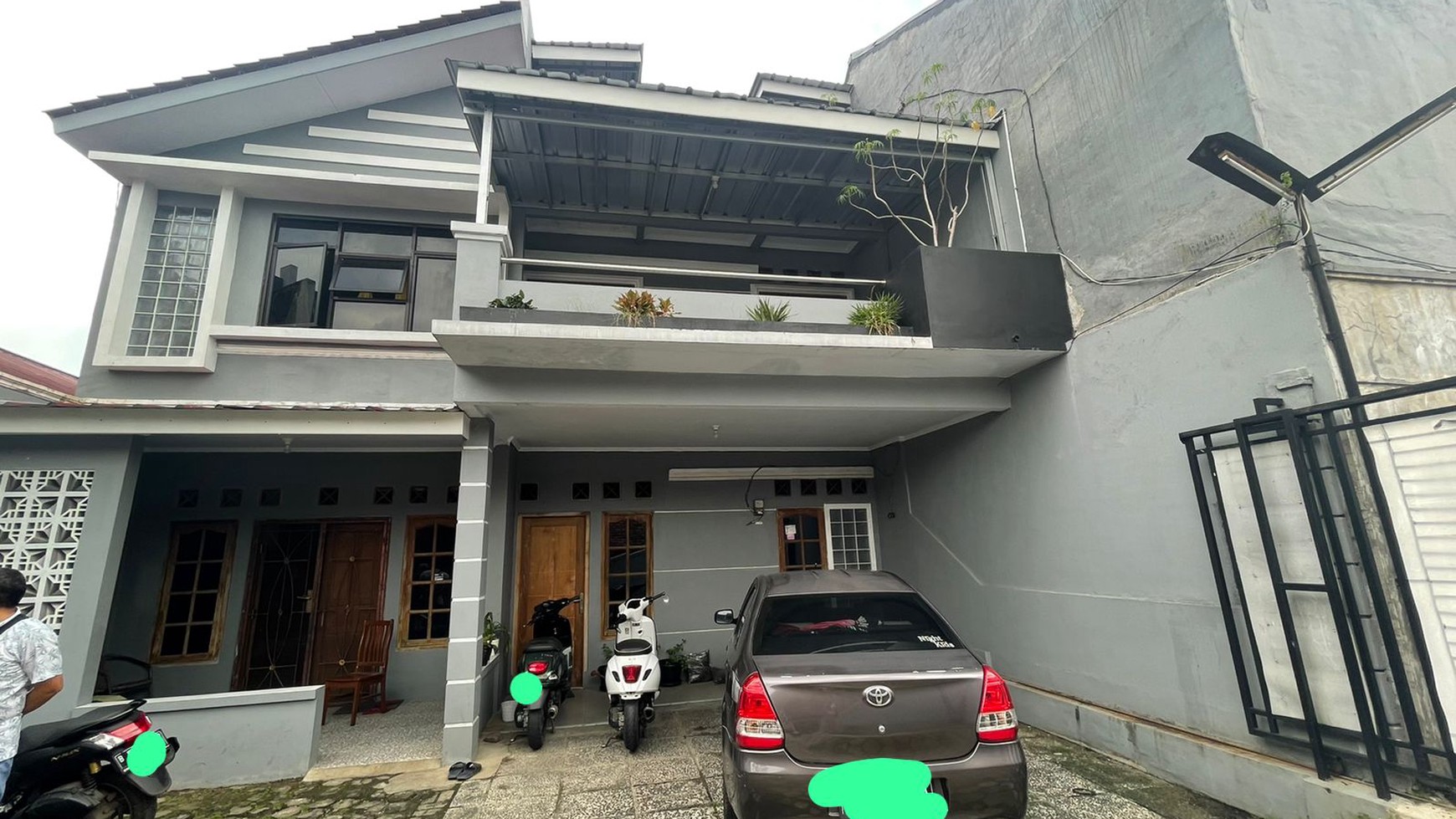 Rumah tinggal beserta Kos-kosan di jual di ceger jakarta timur