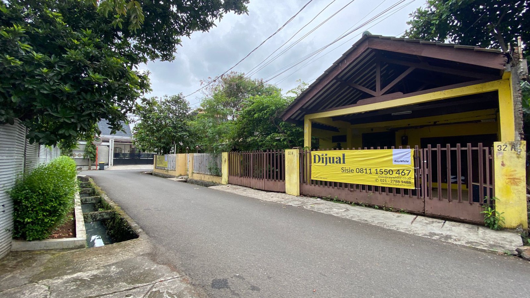 Rumah Lama Hitung Tanah Di Kebayoran Lama - Pondok Pinang