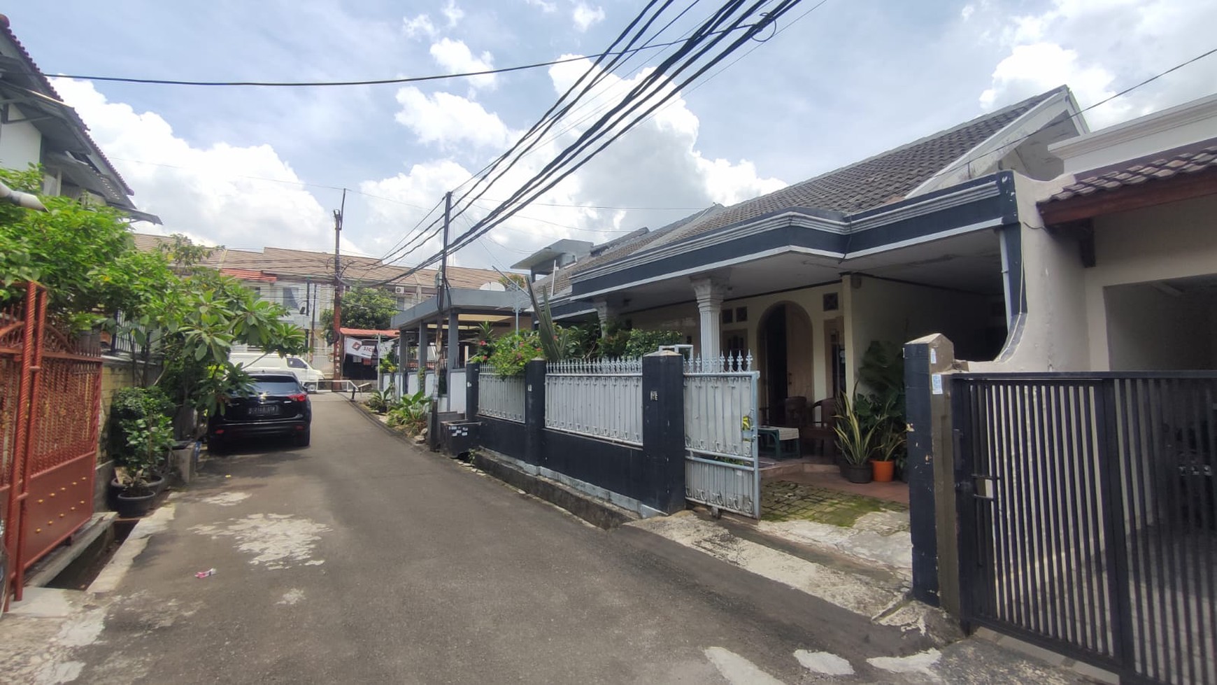 Rumah Minimalis di Larangan Selatan