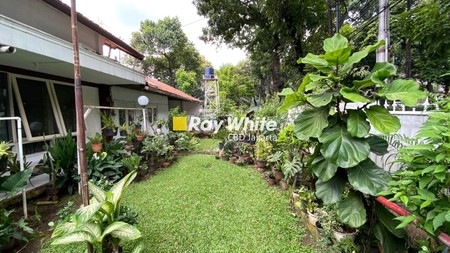 Rumah Lama Terawat Jl Wijaya - Kebayoran Baru