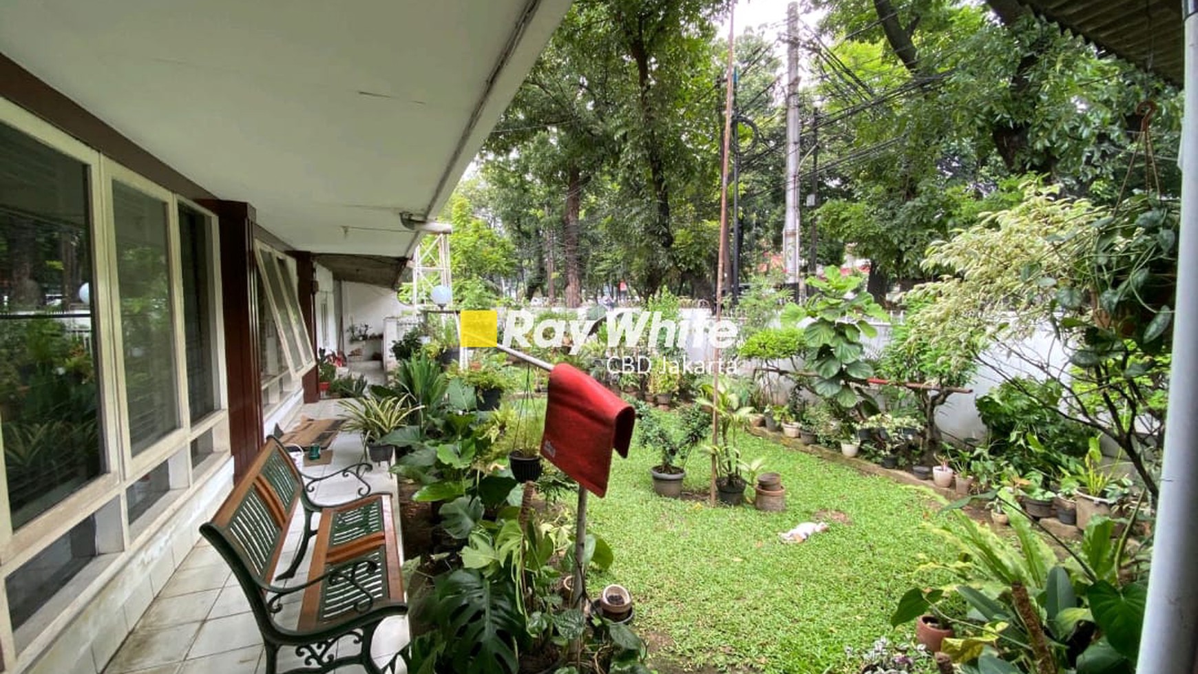 Rumah Lama Terawat Jl Wijaya - Kebayoran Baru